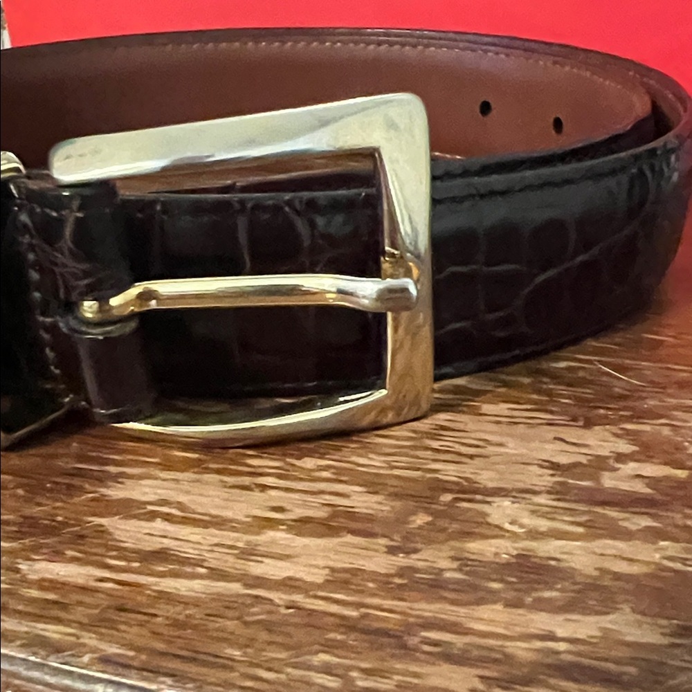 Vintage Bachrach  Dark Brown Croc-Embossed Leather Belt with Gold Buckle - Picture 4 of 9